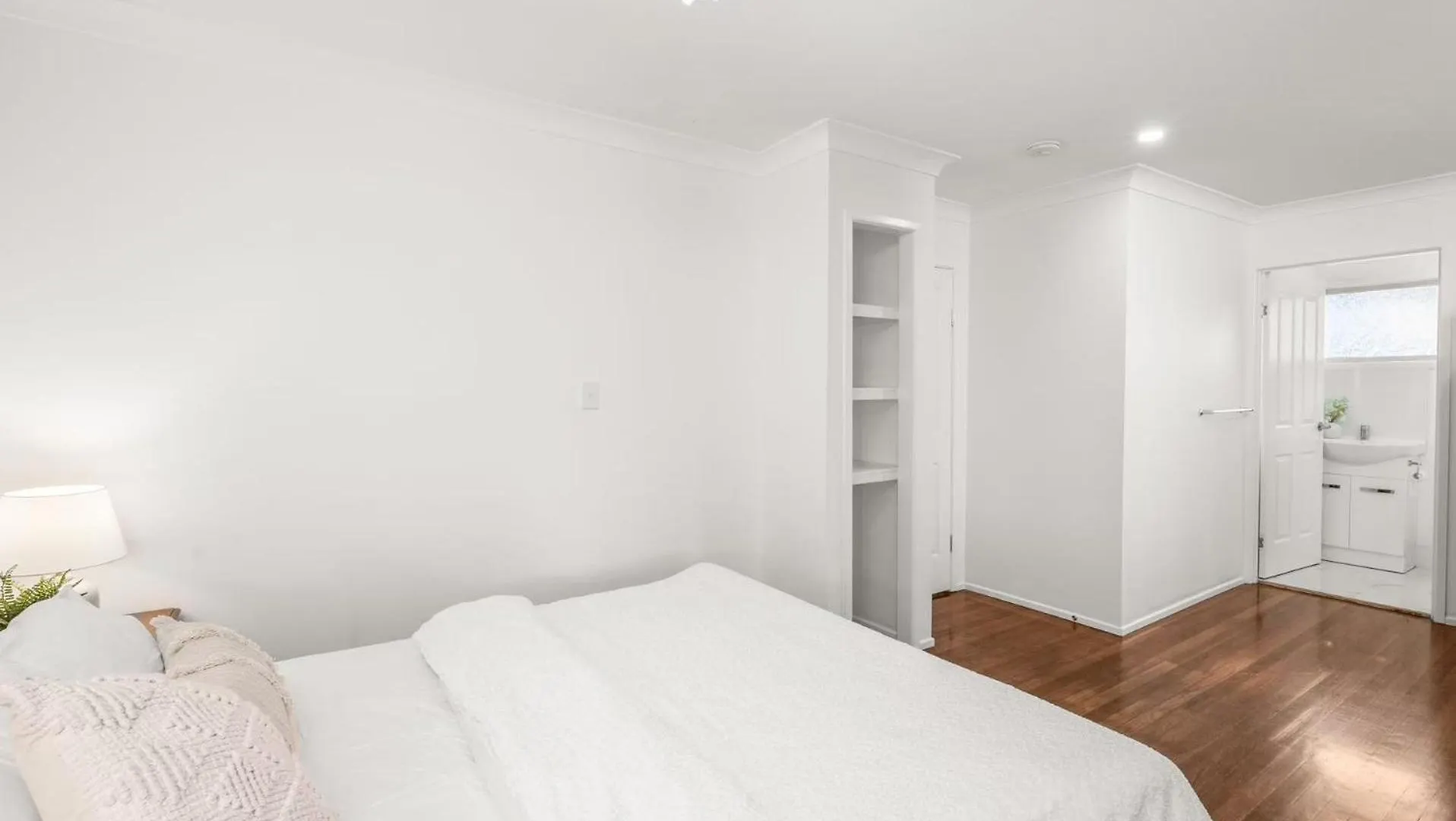 Charming Home In Algester Close To Plaza 0*,  Australia